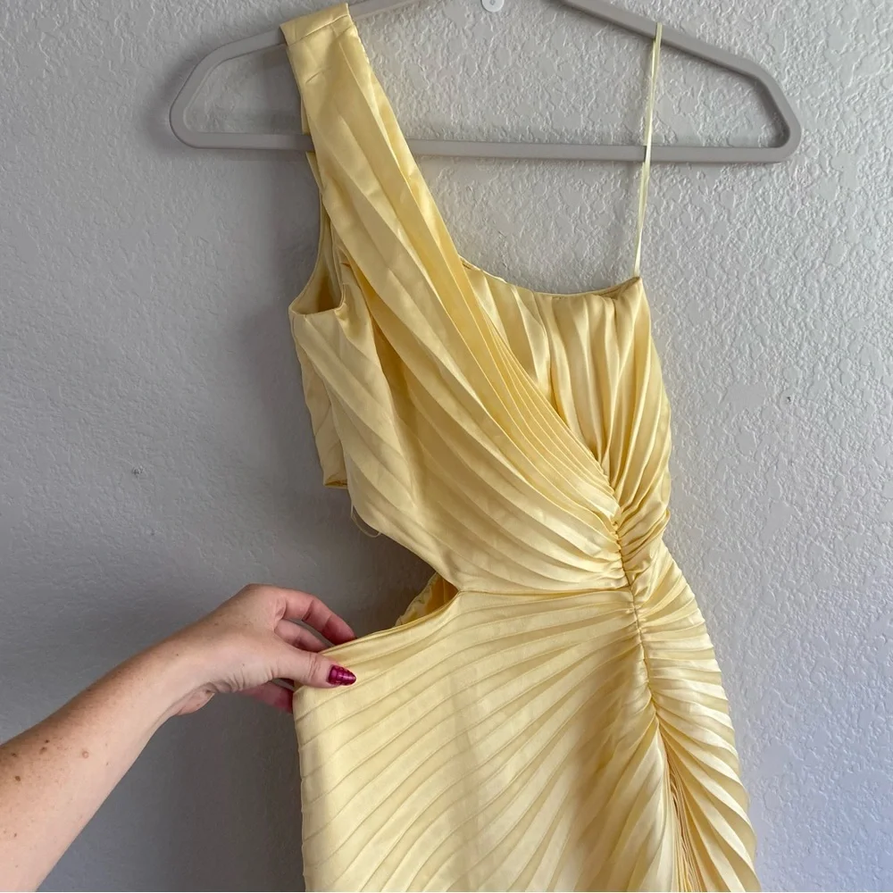Abercrombie & Fitch Giselle Pleated One Shoulder Cutout Maxi Dress Yellow Petite